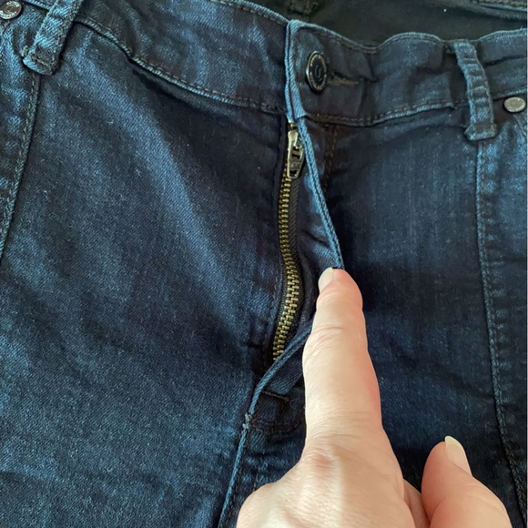 CJ by Cookie Johnson moto style dark wash jeans - Picture 9 of 14